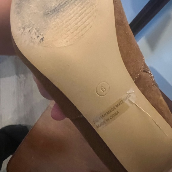 Lulu’s tan boots 4” size 6 - Picture 3 of 4